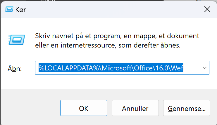 Delete Outlook cache
