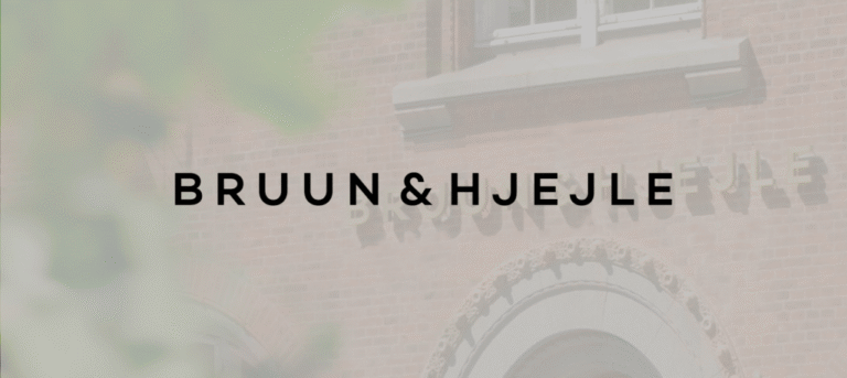 Bruun og Hjejle logo og bygning
