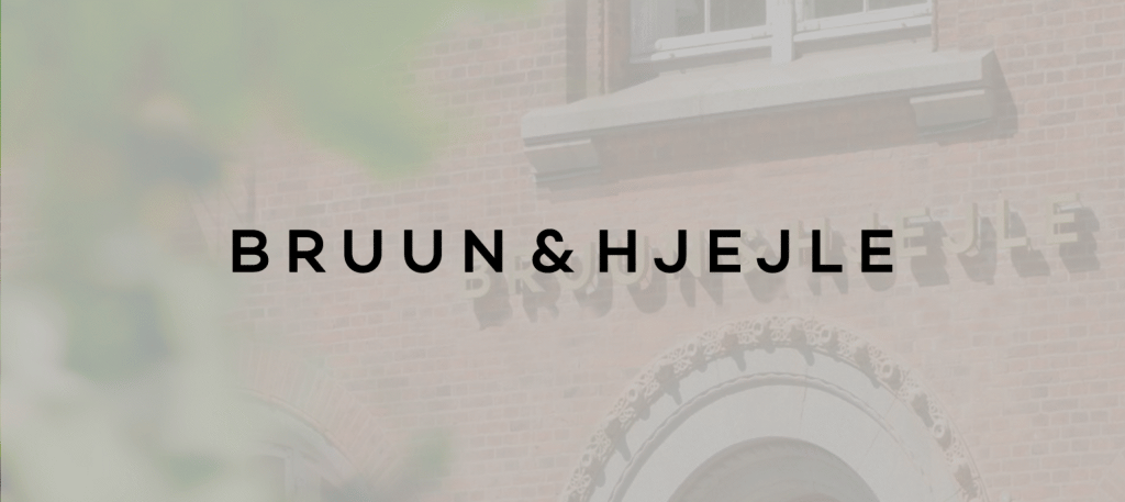 Bruun og Hjejle logo og bygning