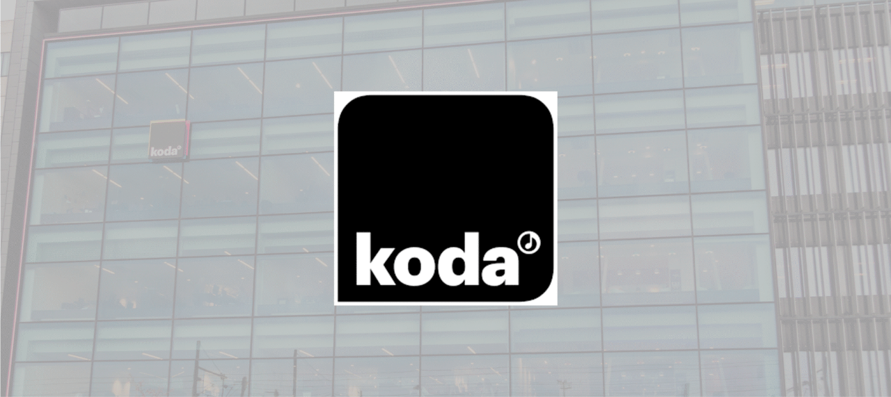 koda logo og bygning
